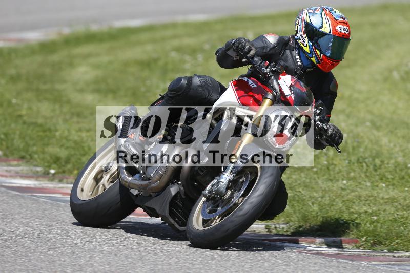 /15 13.05.2025 Max Racing ADR/Gruppe rot/44